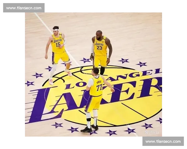 紫金军团鏖战雷霆新星，湖人雷霆之战引爆西部季后赛风云新局